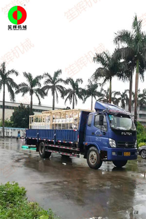 上海客戶訂購渦流機組,不畏風雨裝車發(fā)貨!