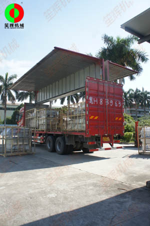 客戶四套渦流洗菜機(jī)組順利完工裝車出貨！